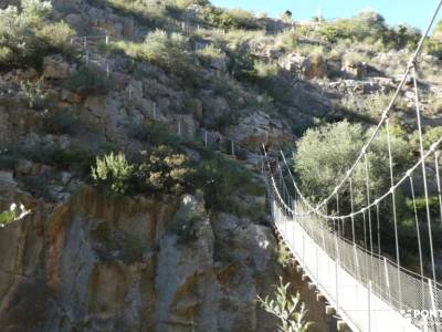 La Serranía-Hoces Río Turia; puente angostura puente del pilar fin de año montañas cuevas del aguila